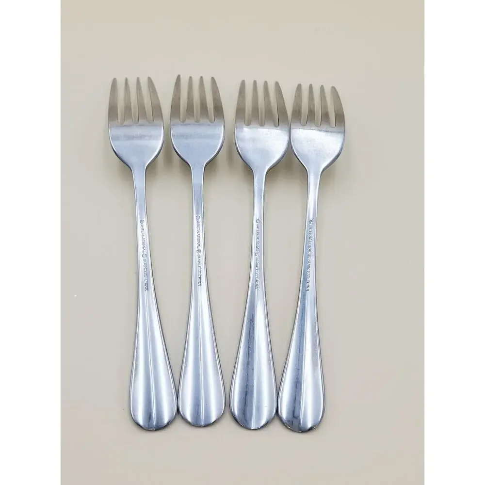 International Stainless SIMPLICITY Set 4 Dinner Fork